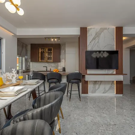 Optasia Sky Apartman Kožino