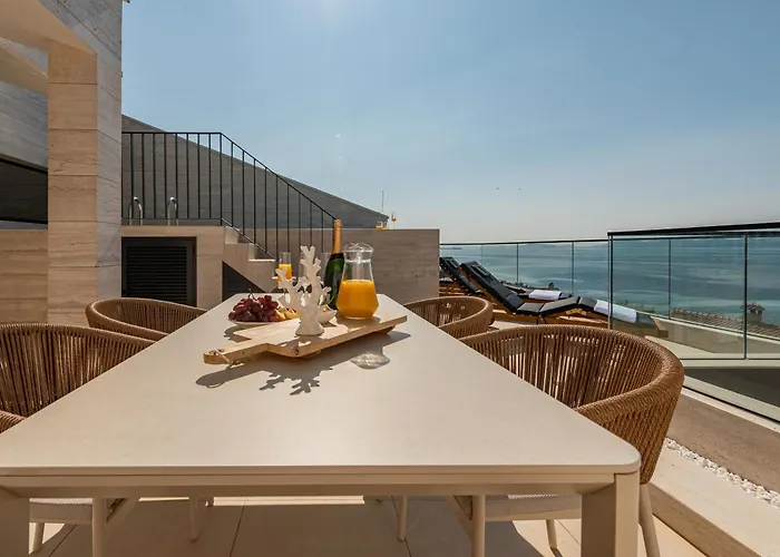 Optasia Sky Apartman *